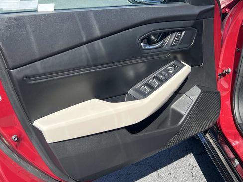 Used 2023 Honda Accord EX-L image 6