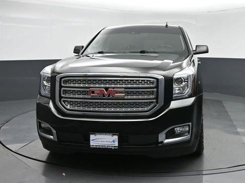 Used 2020 GMC Yukon XL SLT image 2