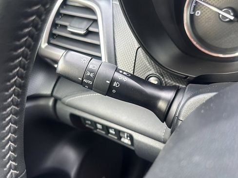 Certified 2022 Subaru Forester Touring AWD/4WD image 32