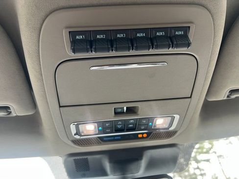 Used 2025 Ford F350 Platinum w/ Platinum Plus Package AWD/4WD image 26