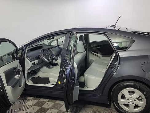 Used 2011 Toyota Prius Four w/ Solar Roof Pkg FWD image 14