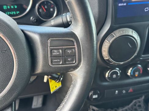 Used 2017 Jeep Wrangler Sport AWD/4WD image 20