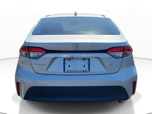 Certified 2025 Toyota Corolla LE FWD image 5