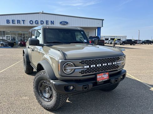 New 2025 Ford Bronco Badlands w/ Sasquatch Package image 1