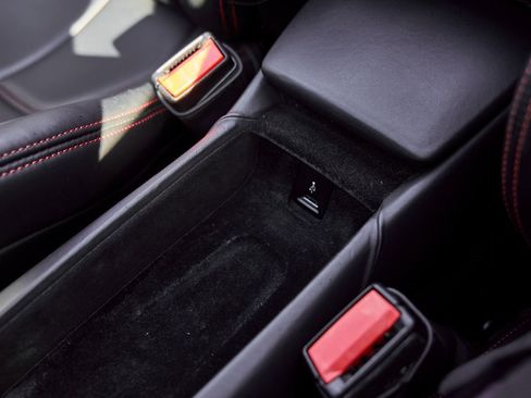 Used 2019 Ferrari 488 Spider Base image 61