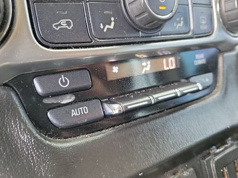 Used 2018 Chevrolet Tahoe LT RWD image 30