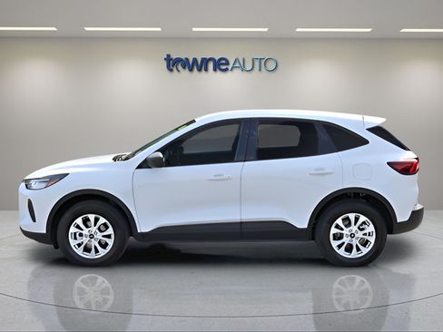 Used 2025 Ford Escape Active w/ Tech Pack #1 AWD/4WD image 2