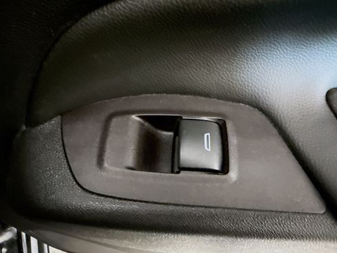 Used 2022 Chevrolet Equinox LT image 31