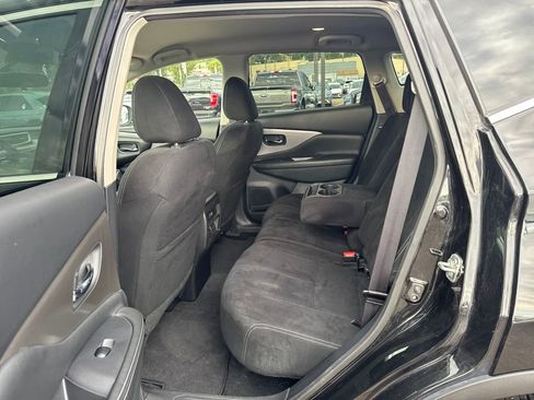 Used 2019 Nissan Murano S image 30