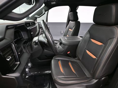 Used 2024 GMC Sierra 2500 AT4 w/ AT4 Preferred Package image 30