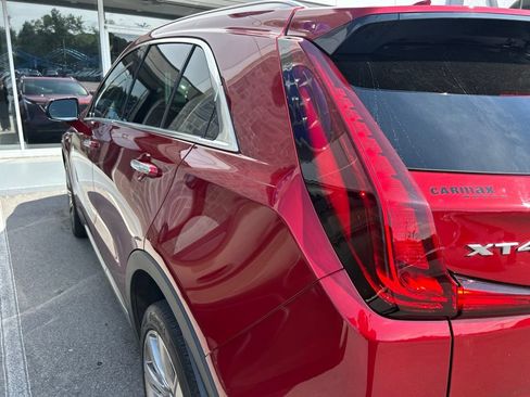 Used 2023 Cadillac XT4 Premium Luxury w/ Enhanced Visibility Package FWD image 4