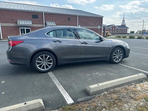 Used 2020 Acura TLX image 3