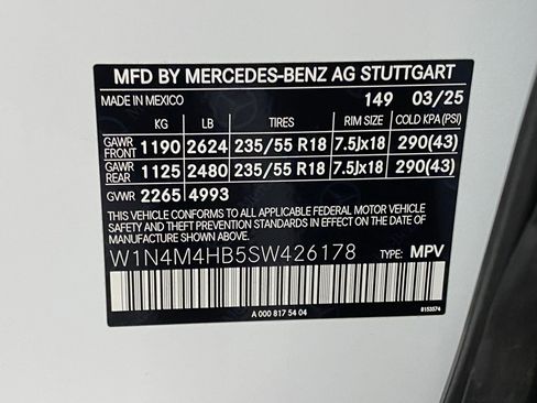 New 2025 Mercedes-Benz GLB 250 4MATIC image 20