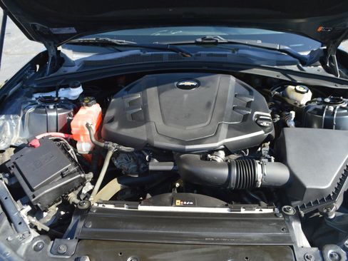Used 2019 Chevrolet Camaro LT image 27
