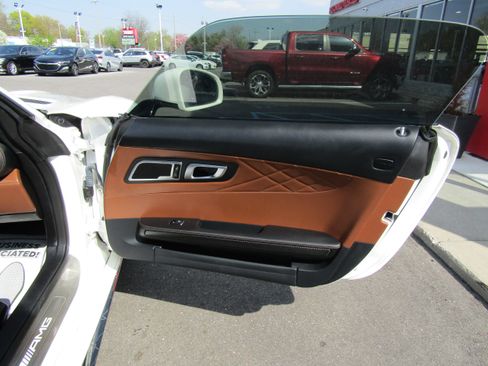 Used 2018 Mercedes-Benz AMG GT C image 23