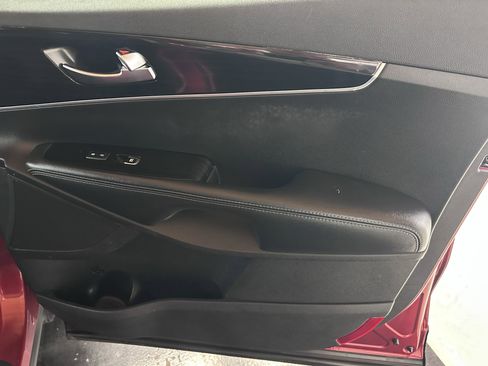 Used 2019 Kia Sorento LX image 35