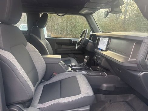Used 2025 Ford Bronco 2-Door image 25