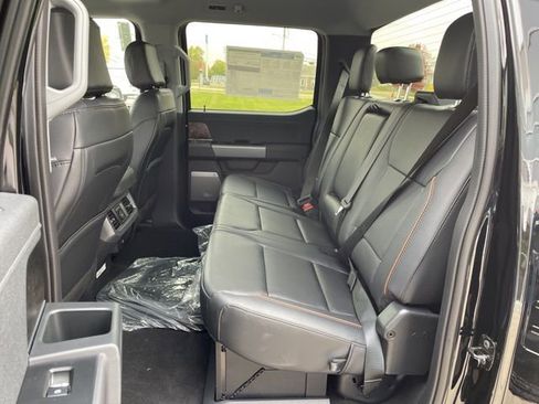 New 2026 Ford F250 Lariat w/ FX4 Off-Road Package image 10