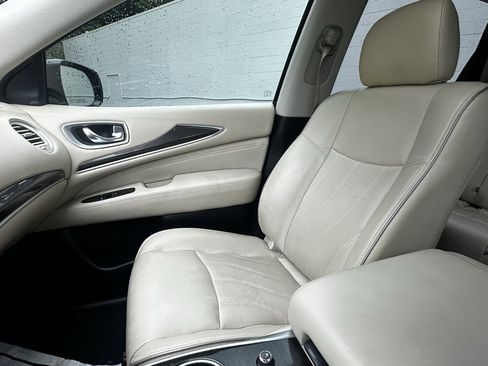 Used 2019 INFINITI QX60 Luxe w/ Essential Package image 17