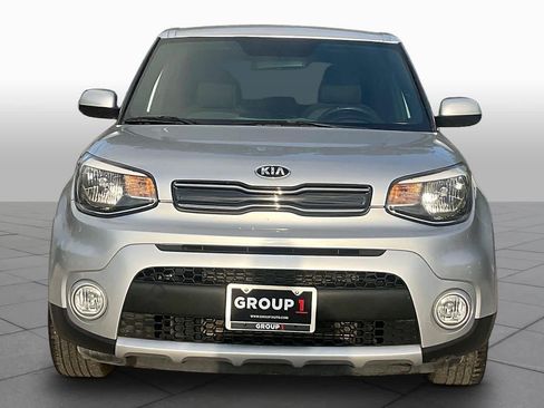 Used 2017 Kia Soul + FWD image 4