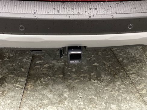 New 2024 Ford Escape SE w/ PHEV Premium Package image 32