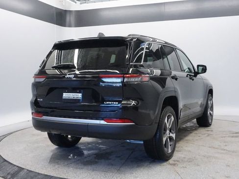 New 2026 Jeep Grand Cherokee Limited w/ Trailer Tow Package AWD/4WD image 6