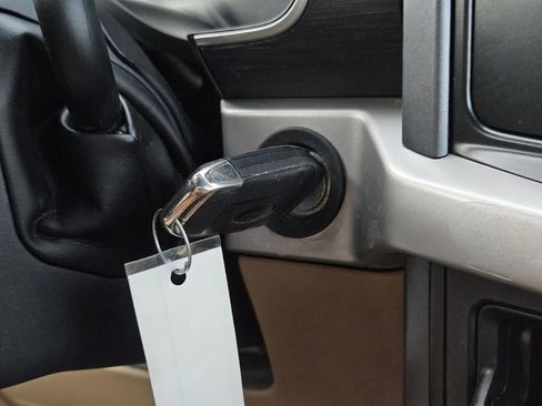 Used 2023 Ford F150 XLT image 16