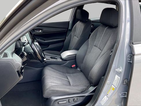 Used 2024 Honda Accord Sport image 8