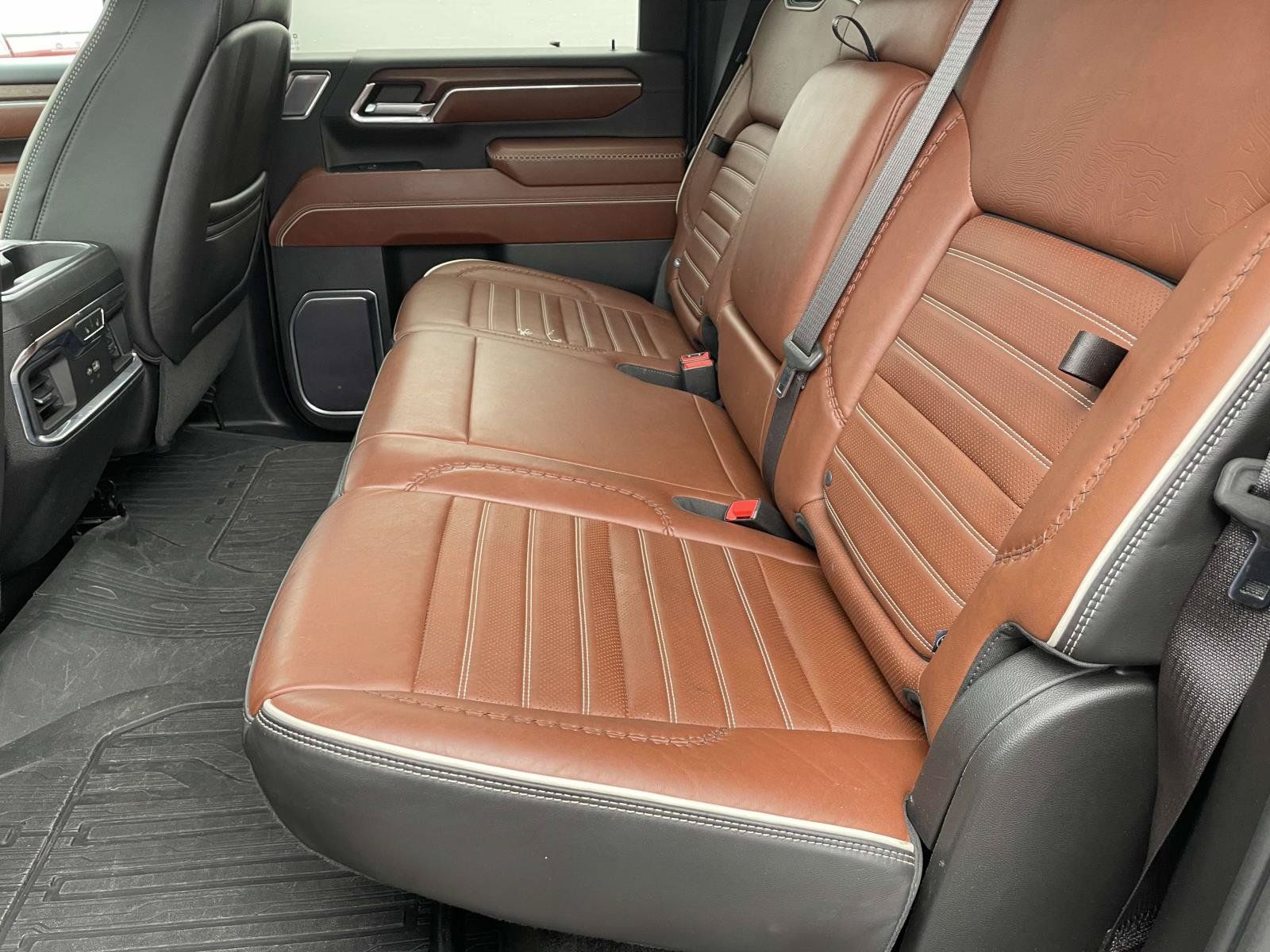 Certified 2024 GMC Sierra 2500 Denali Ultimate AWD/4WD image 17