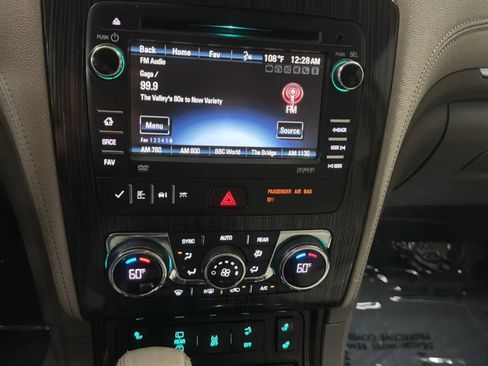 Used 2015 Chevrolet Traverse LT FWD image 15