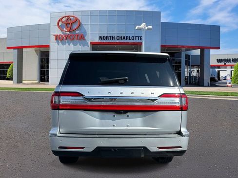 Used 2019 Lincoln Navigator L Reserve AWD/4WD image 6