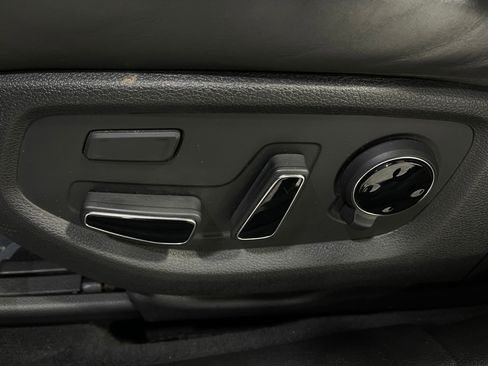 Used 2018 Genesis G80 5.0 Ultimate image 17