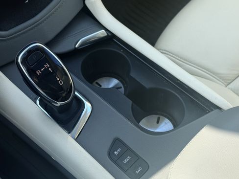 Used 2017 Cadillac XT5 Luxury w/ Driver Awareness Package image 23