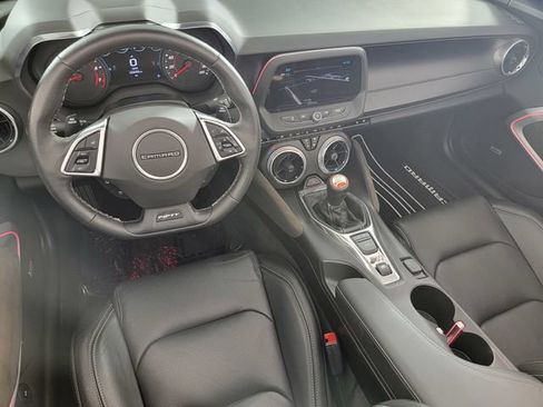 Used 2017 Chevrolet Camaro SS RWD image 30