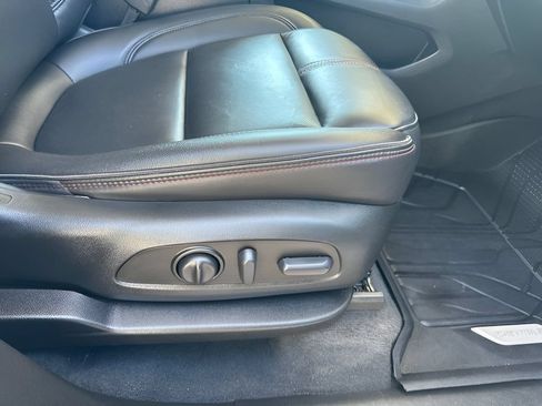 Used 2023 Chevrolet Traverse RS w/ LPO, Floor Liner Package AWD/4WD image 15