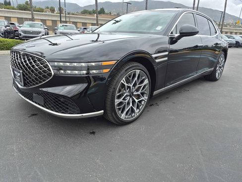 Used 2023 Genesis G90 3.5T AWD/4WD image 2