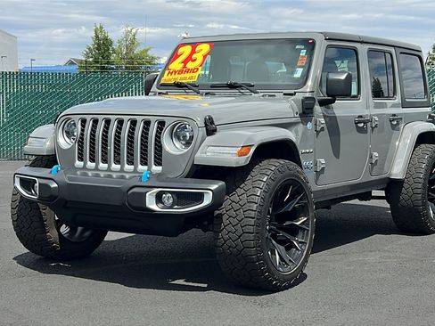 Used 2023 Jeep Wrangler Unlimited Sahara AWD/4WD image 1