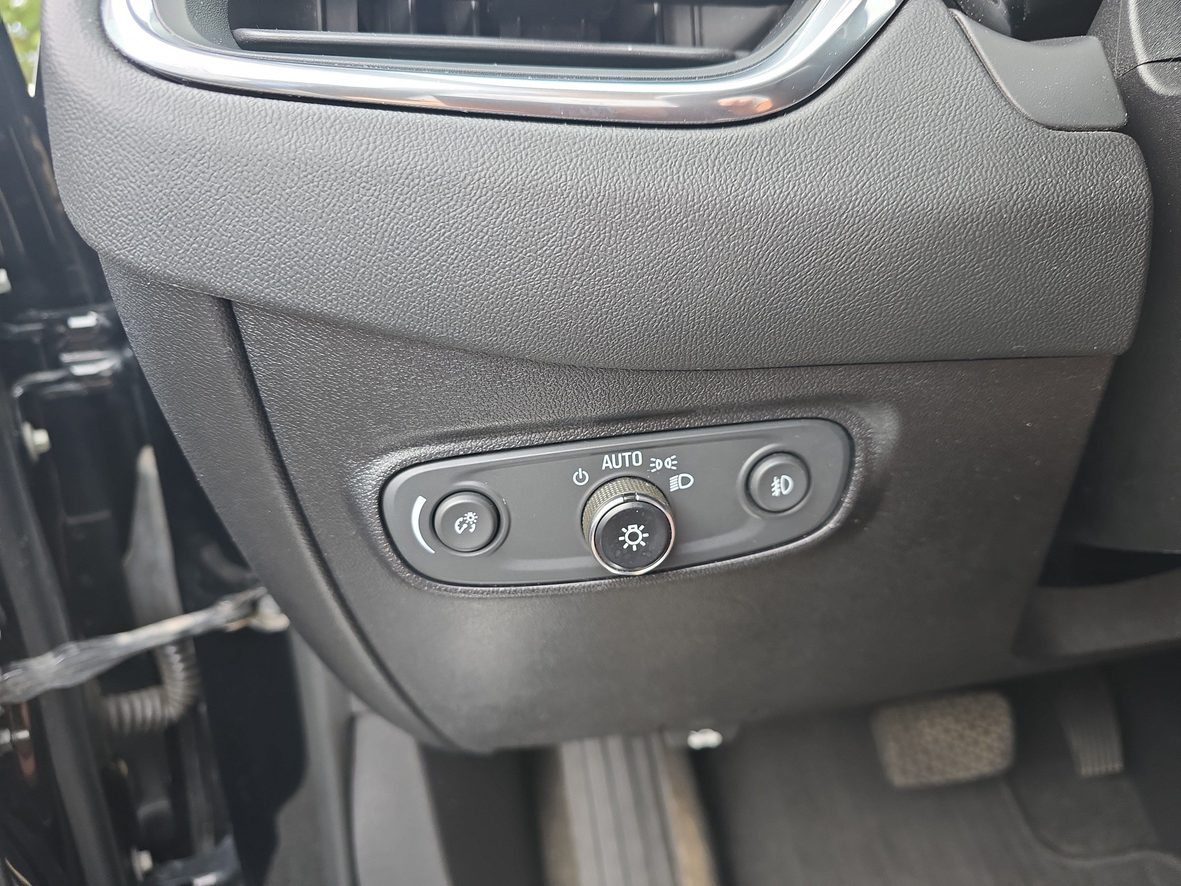 Used 2019 Chevrolet Equinox Premier AWD/4WD image 18