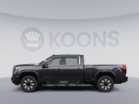 New 2026 GMC Sierra 2500 Denali w/ Denali Reserve Package AWD/4WD image 2