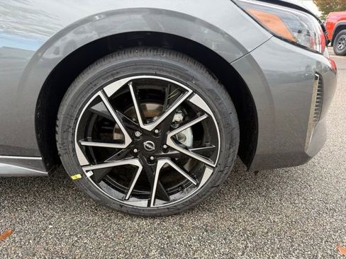 New 2025 Nissan Sentra SR w/ SR Premium Package image 11