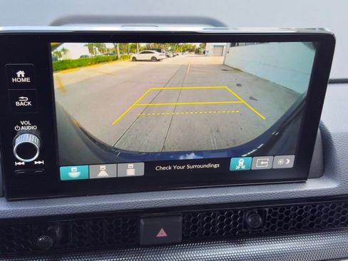 Used 2025 Honda CR-V EX-L image 26