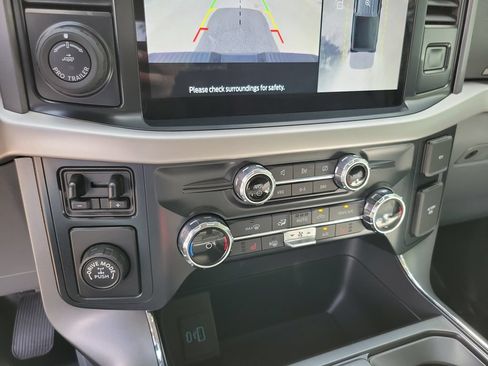 Used 2022 Ford F150 XLT w/ Equipment Group 302A High RWD image 25