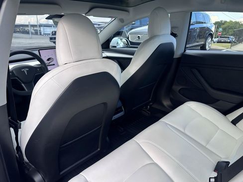 Used 2022 Tesla Model 3 Long Range AWD/4WD image 30