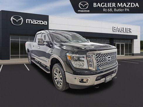 Used 2018 Nissan Titan Platinum Reserve w/ Platinum Utility Package image 1