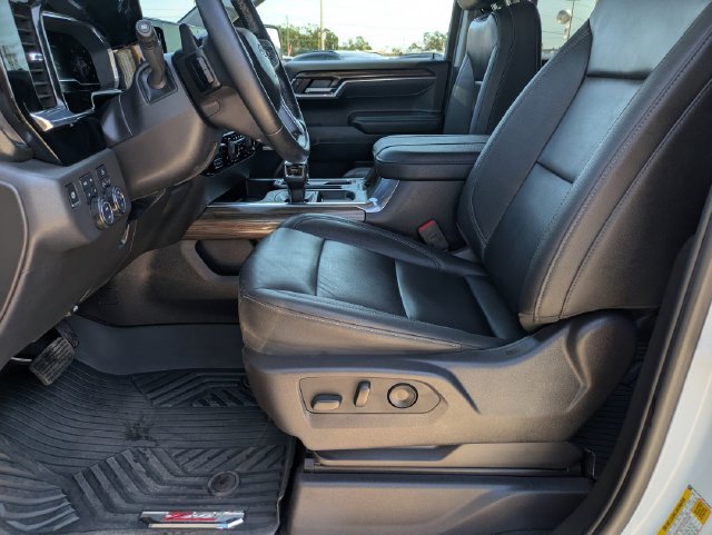 Used 2024 Chevrolet Silverado 1500 LT Trail Boss w/ Convenience Package II AWD/4WD image 14