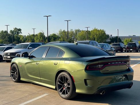 Used 2022 Dodge Charger Scat Pack RWD image 9