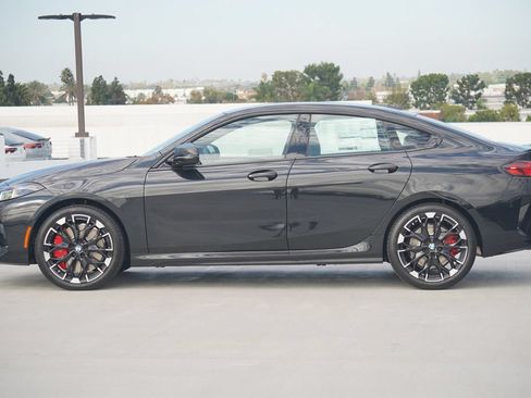 Used 2026 BMW M235i xDrive w/ M Sport Professional Package AWD/4WD image 4