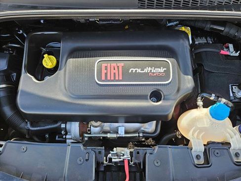 Used 2019 FIAT 500L Pop w/ Popular Equipment Group image 20