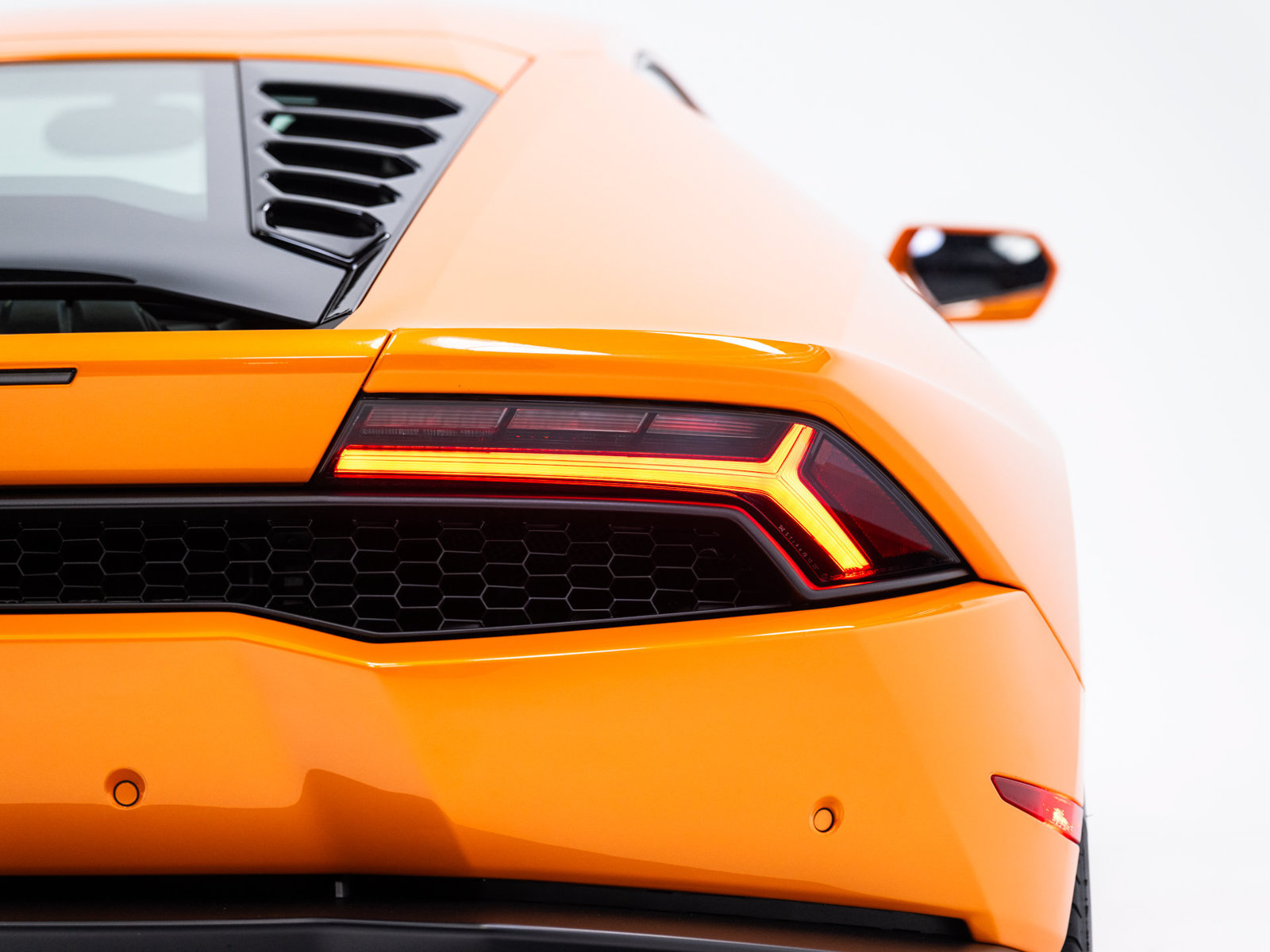 Used 2016 Lamborghini Huracan LP 610-4 AWD/4WD image 24