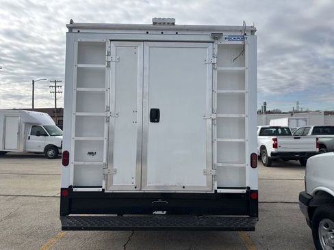 New 2025 Chevrolet Express 4500 w/ Power Convenience Package RWD image 5